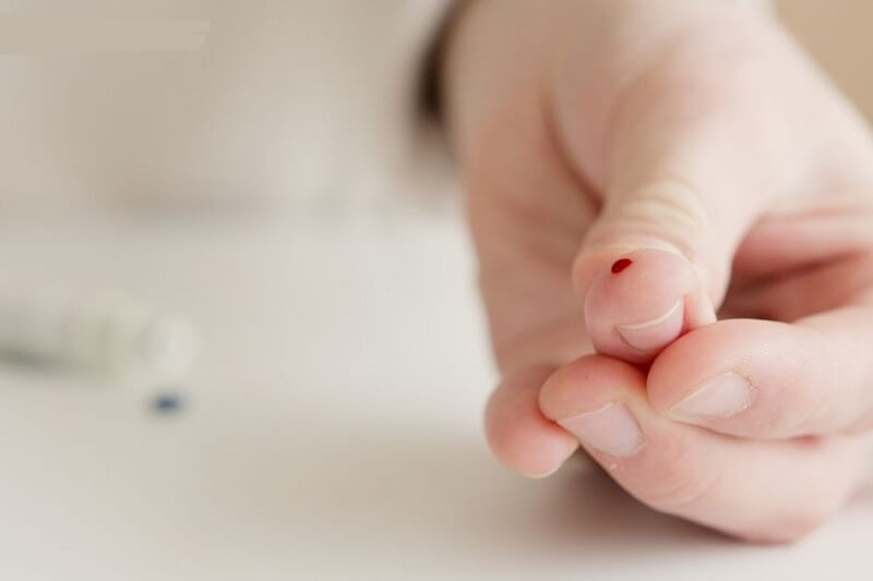 Nằm mơ thấy đứt tay chảy máu thì đánh con gì bách phát bách trúng?